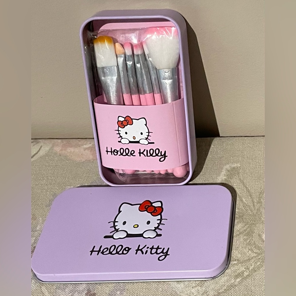 HK Powder/brushes/lip gloss - Picture 7 of 7